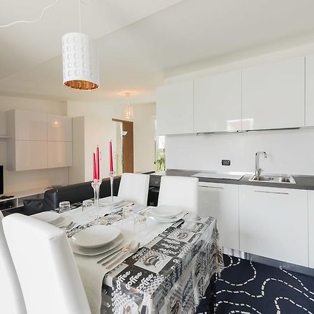 New Luxury Attic Santa Giulia Expo Apartment Милано Екстериор снимка