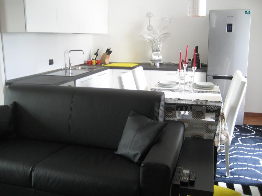 New Luxury Attic Santa Giulia Expo Apartment Милано Стая снимка